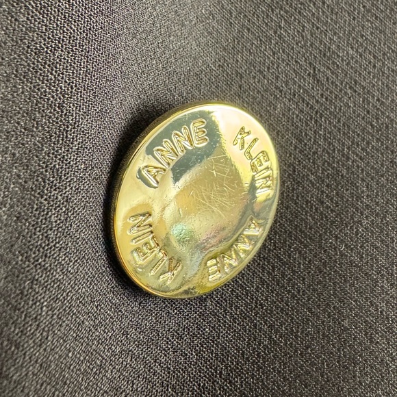 Anne Klein Blazer in Black with gold buttons - Picture 2 of 4